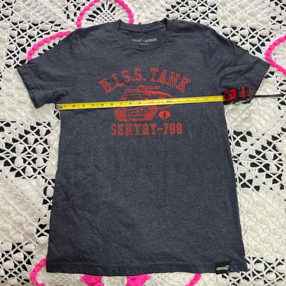 G.I. Joe H.I.S.S. Tank Sentry-788 (Navy) T-Shirt
BY SUPER7 BRAND G.I. JOE size M - Picture 5 of 8